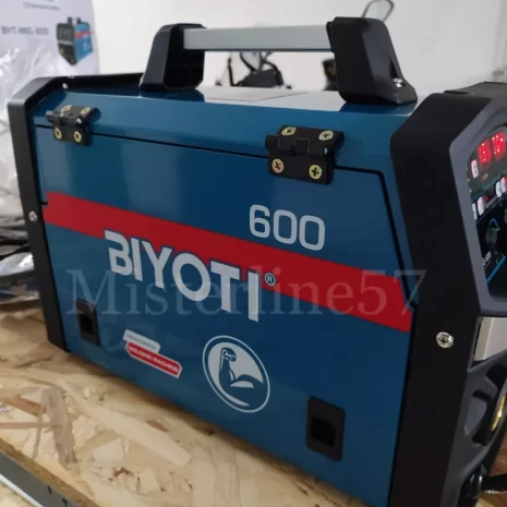 Saldatrice a Filo Continuo Elettrodo MIG MMA TIG Multiprocesso synergic Gas 600A13 Saldatrice a Filo Continuo Elettrodo MIG MMA TIG Multiprocesso synergic Gas 600A13